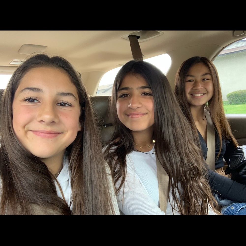 Meet your Posher, Maya